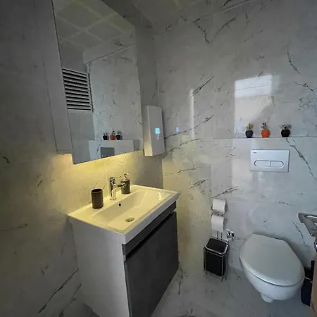 Amazing Brand New Flat With Pool, Parking , View & 100Mbps Fibre Internet Daire