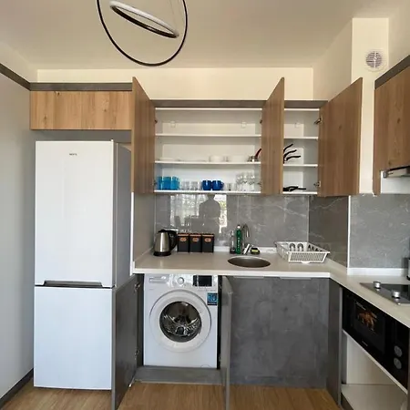 Amazing Brand New Flat With Pool, Parking , View & 100Mbps Fibre Internet Διαμέρισμα