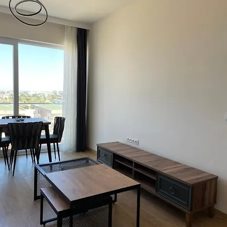 Amazing Brand New Flat With Pool, Parking , View & 100Mbps Fibre Internet Διαμέρισμα *